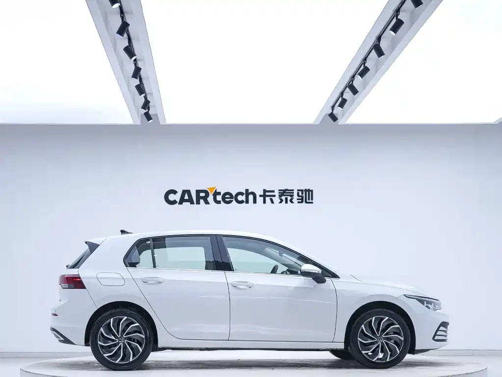 Volkswagen Golf 2022