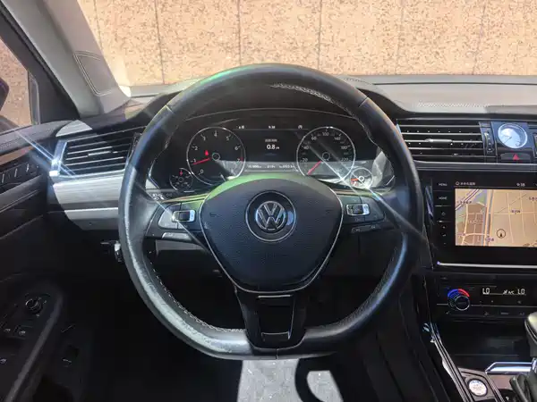 Volkswagen Phideon 2018