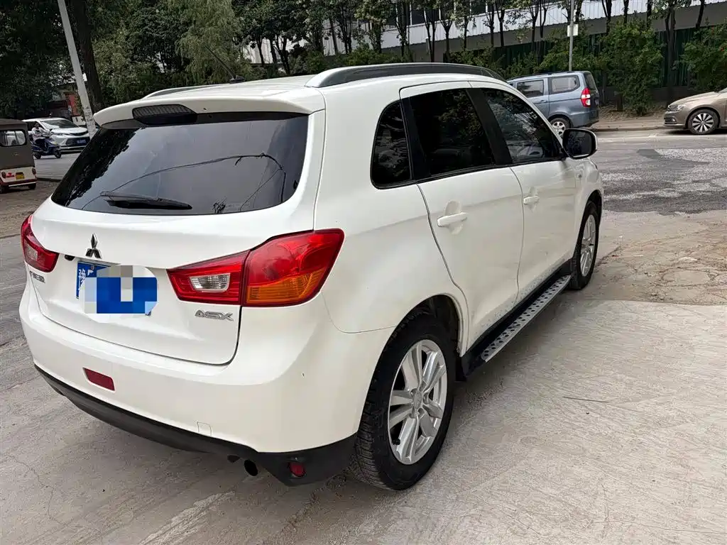 Mitsubishi ASX 2014 — фото 5