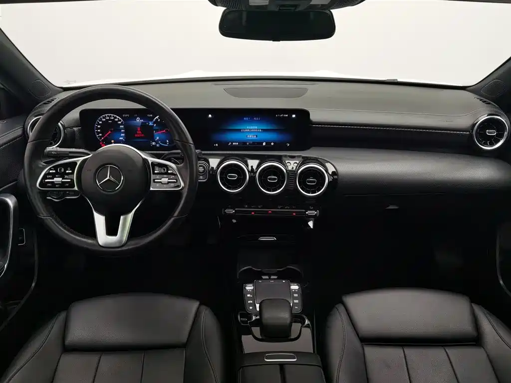Mercedes-Benz A-Class 2021 — фото 5