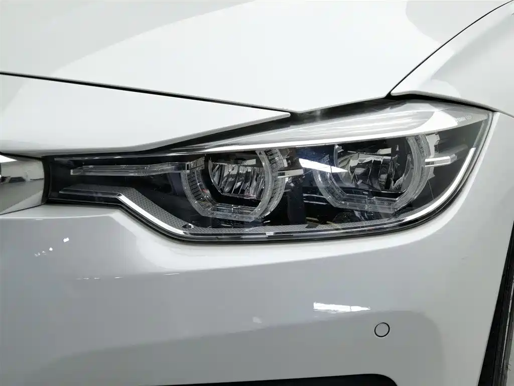 BMW 3 Series 2016 — фото 7