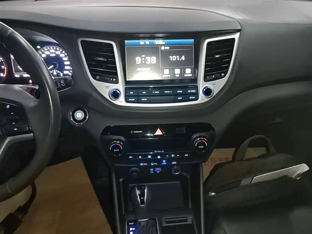 Hyundai Tucson 2018 — фото 13