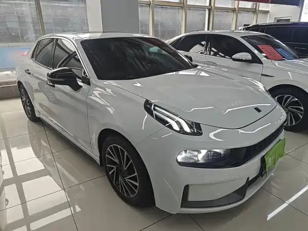 Lynk & Co 03 2022