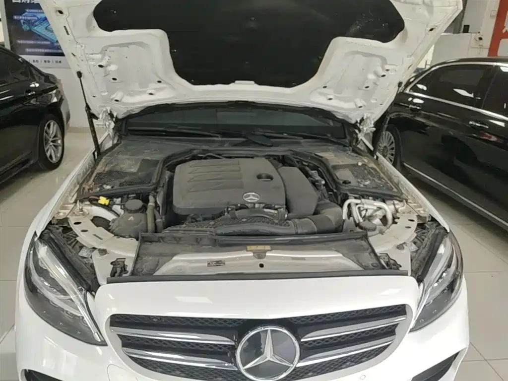 Mercedes-Benz C-Class 2020 — фото 20