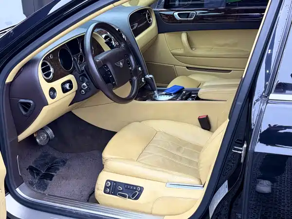 Bentley Flying Spur 2010