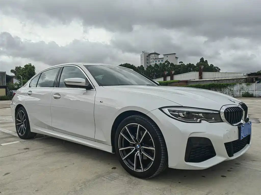 BMW 3 Series 2022