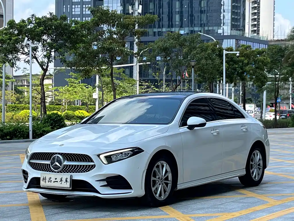 Mercedes-Benz A-Class 2022 — фото 1