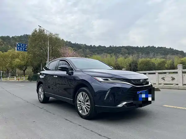 Toyota Harrier 2022