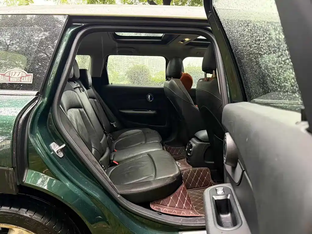 MINI Clubman 2018 — фото 15