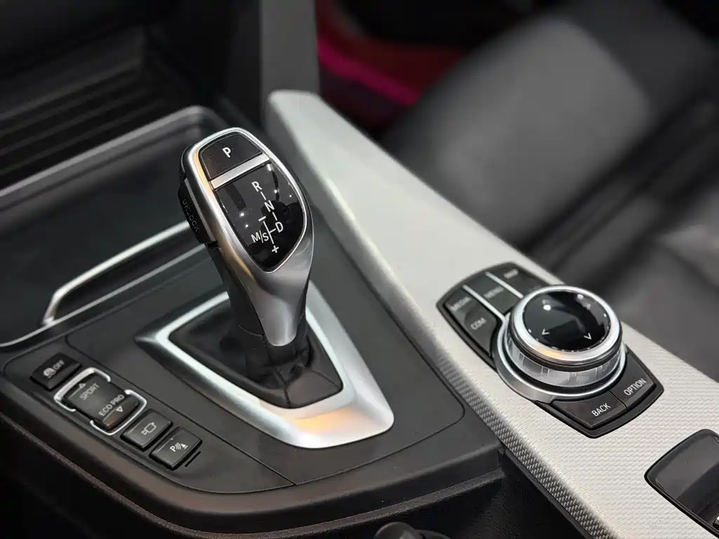 BMW 4 Series 2018 — фото 11