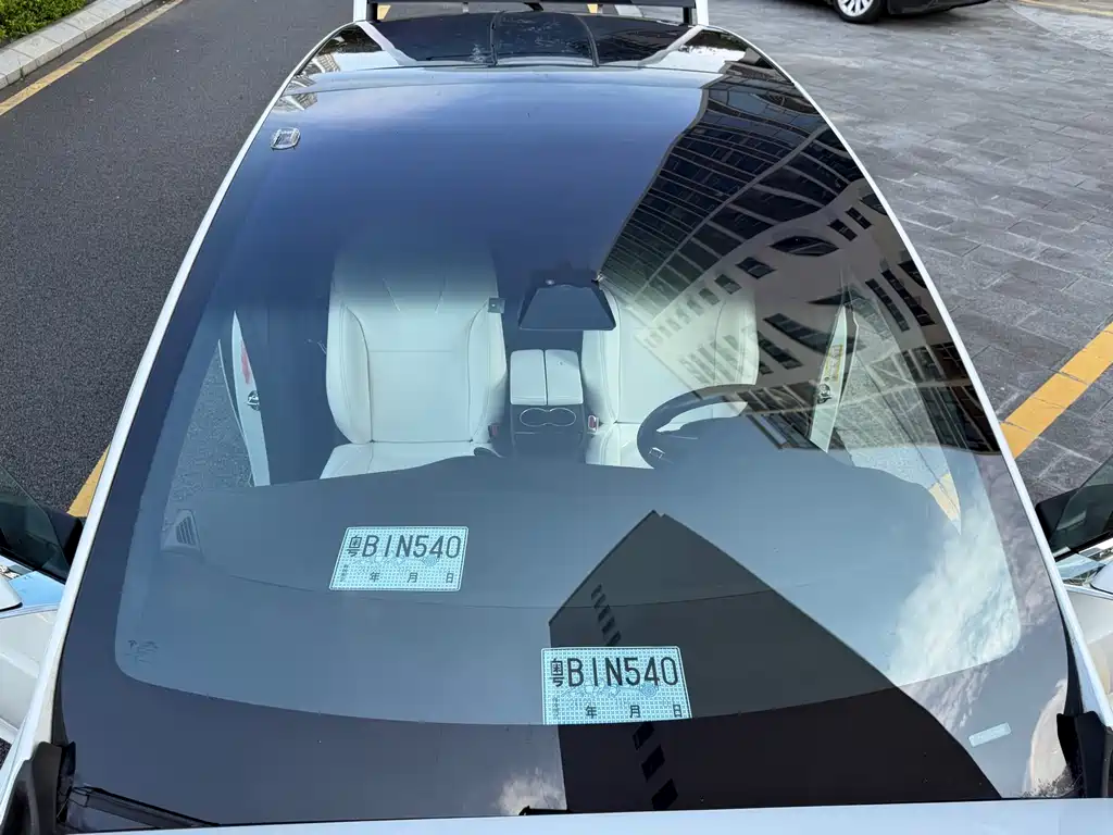 Tesla Model X 2017 — фото 25