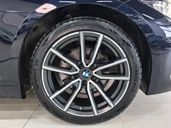 BMW 3 Series 2023