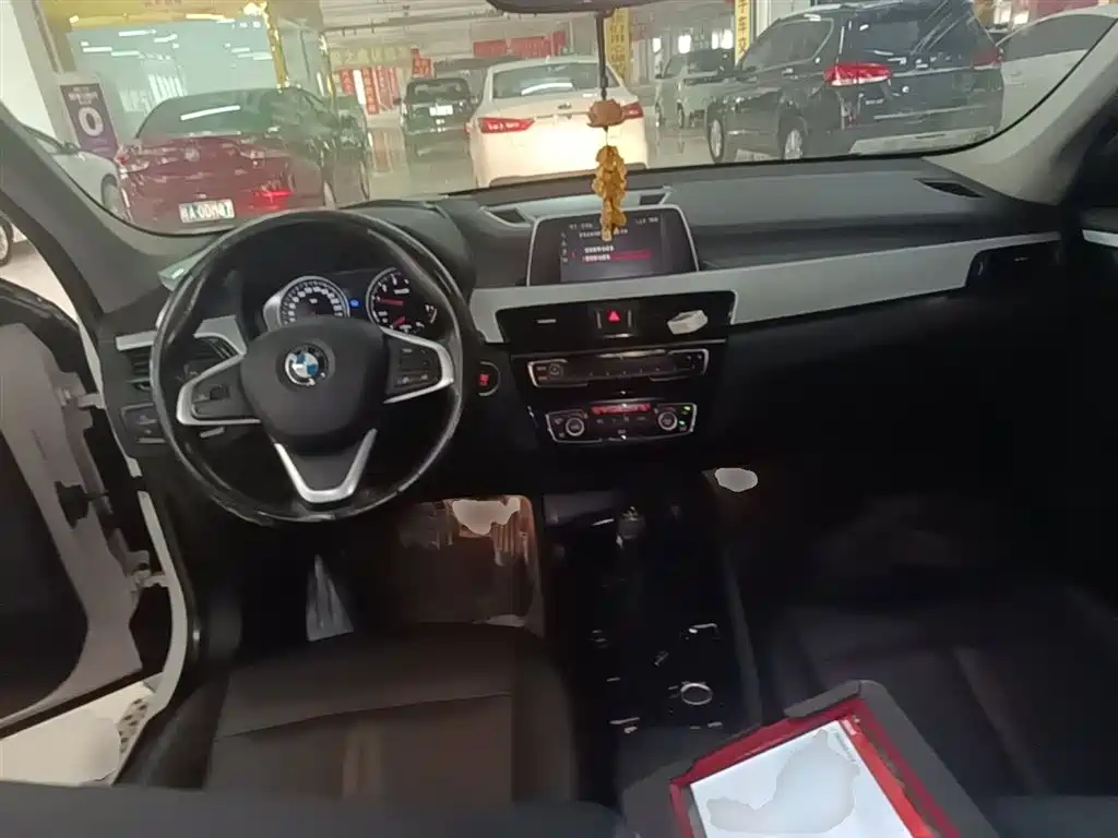 BMW X1 2018 — фото 10