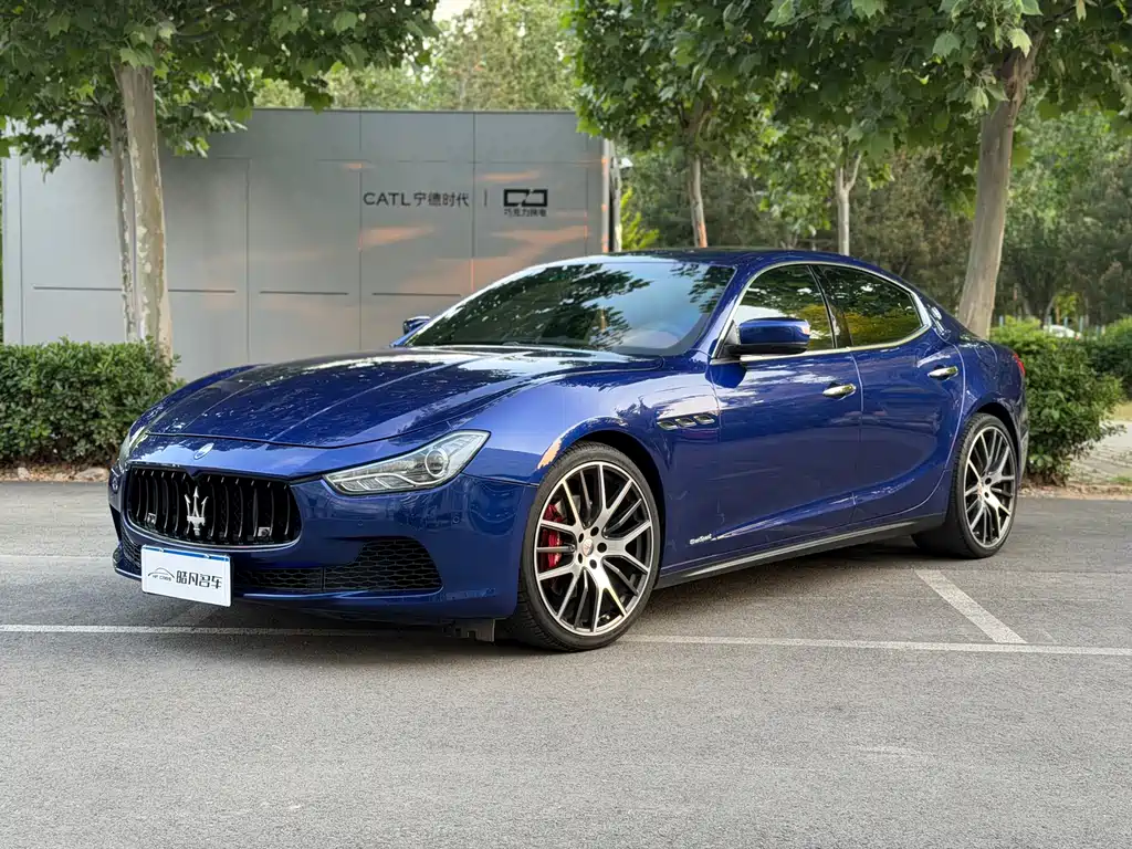 Maserati Ghibli 2015 — фото 1