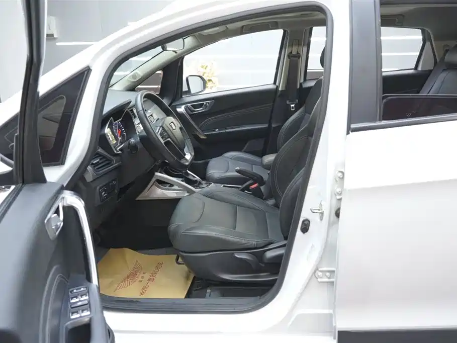 Geely Vision X3 2020 — фото 14