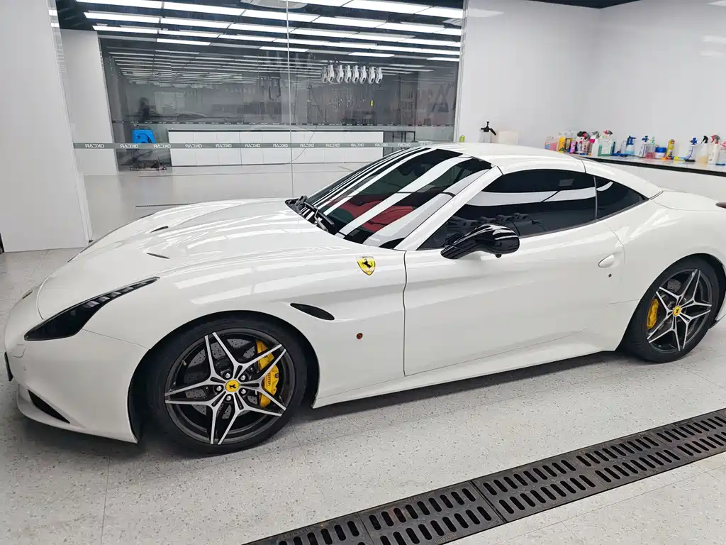 Ferrari California T 2016 — фото 3
