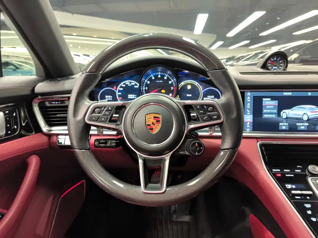 Porsche Panamera 2018 — фото 10