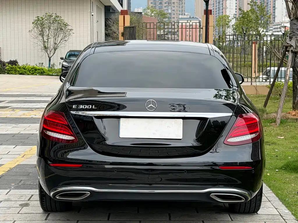 Mercedes-Benz E-Class 2020 — фото 5
