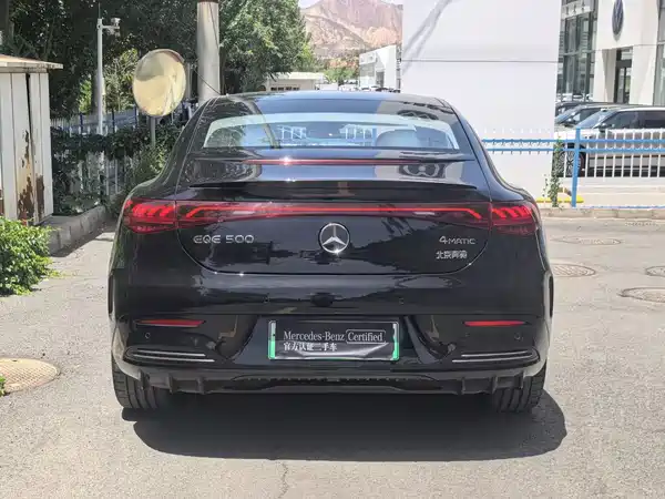 Mercedes-Benz EQE 2025