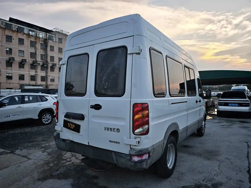 Iveco Bodhi 2018 — фото 15
