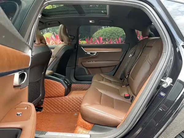 Volvo S90 2021