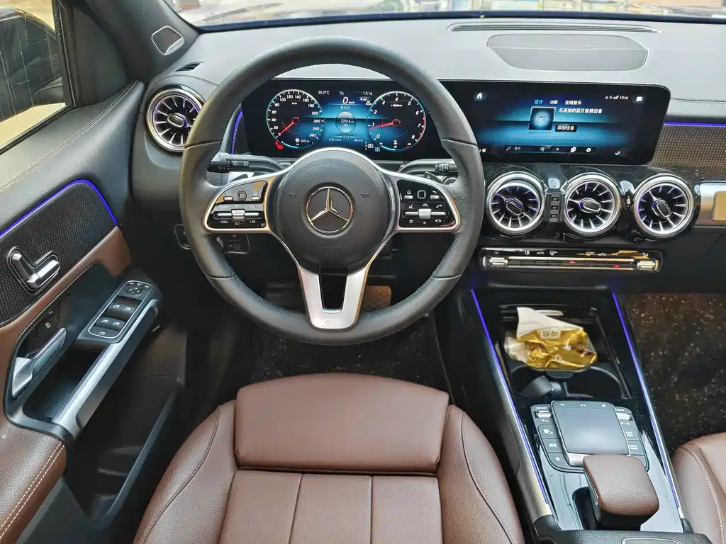 Mercedes-Benz GLB 2023 — фото 9
