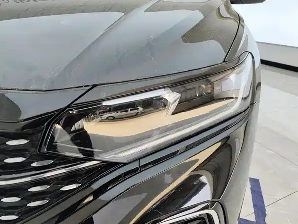 Volkswagen Passat 2023