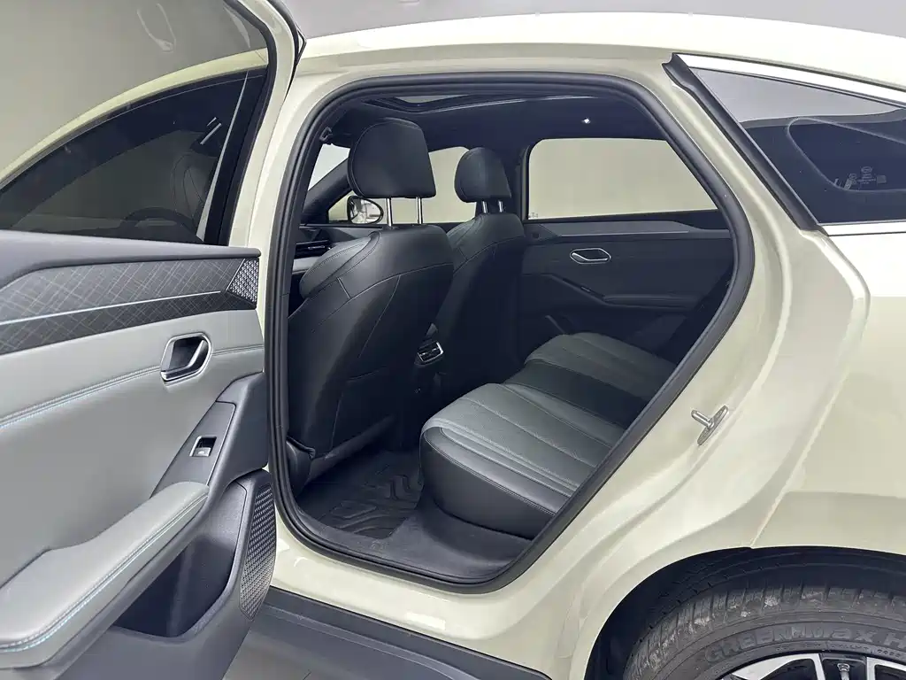 BYD Qin L 2025 — фото 10