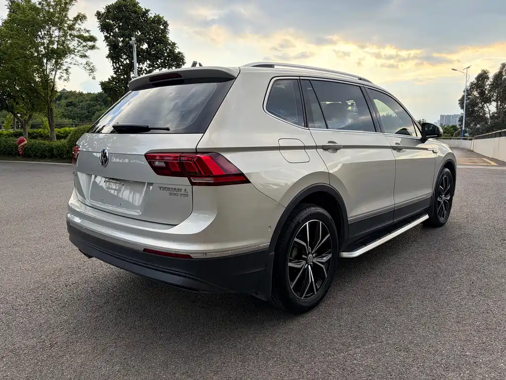Volkswagen Tiguan L 2020 — фото 4