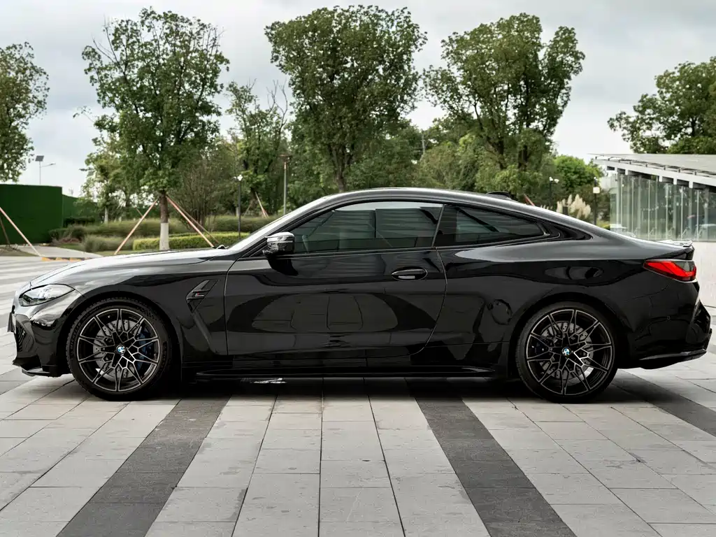 BMW M4 2022 — фото 13