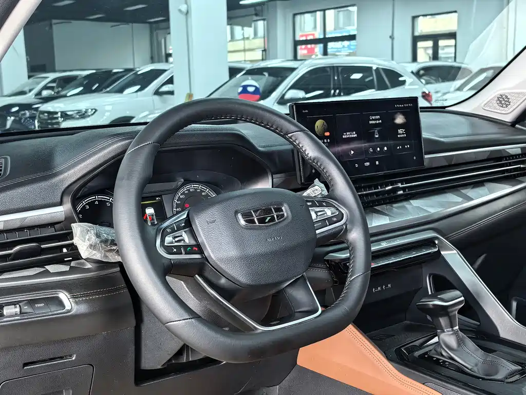 Geely Vision X6 2022 — фото 10