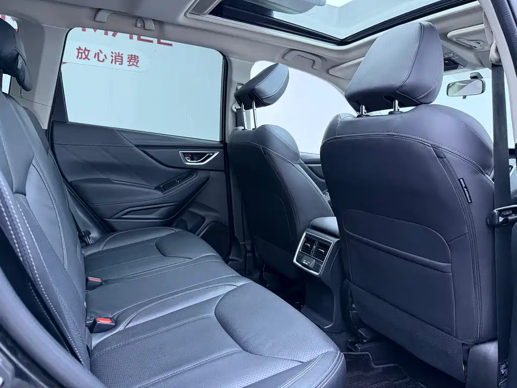 Subaru Forester 2019 — фото 9