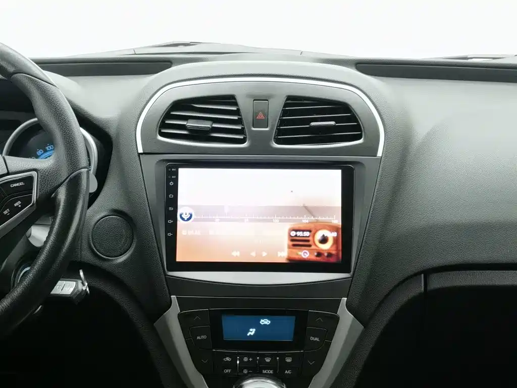 GAC Motor Trumpchi GS5 2014 — фото 12