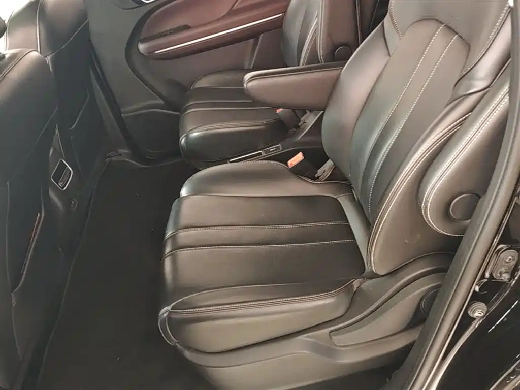 GAC Motor Trumpchi M6 2023 — фото 17