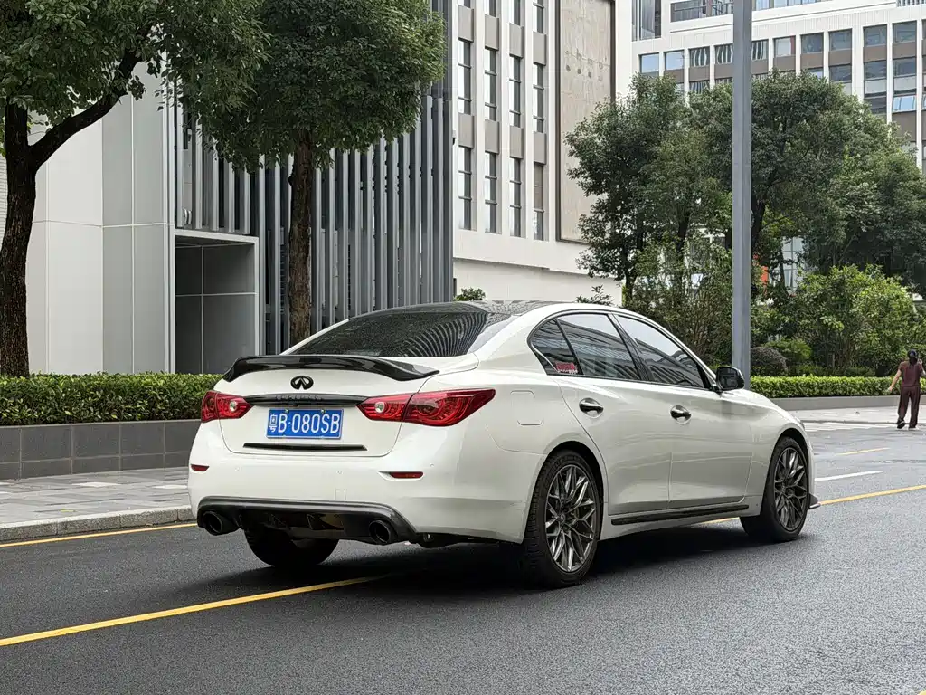 Infiniti Q50L 2016 — фото 9