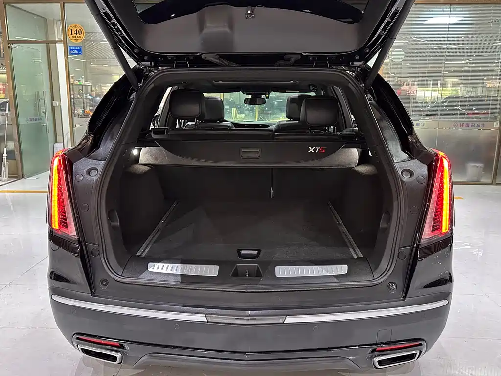 Cadillac XT5 2021 — фото 14