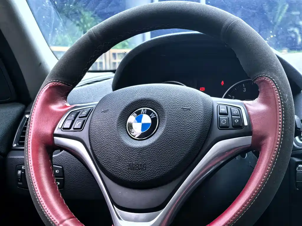 BMW X1 2015 — фото 24