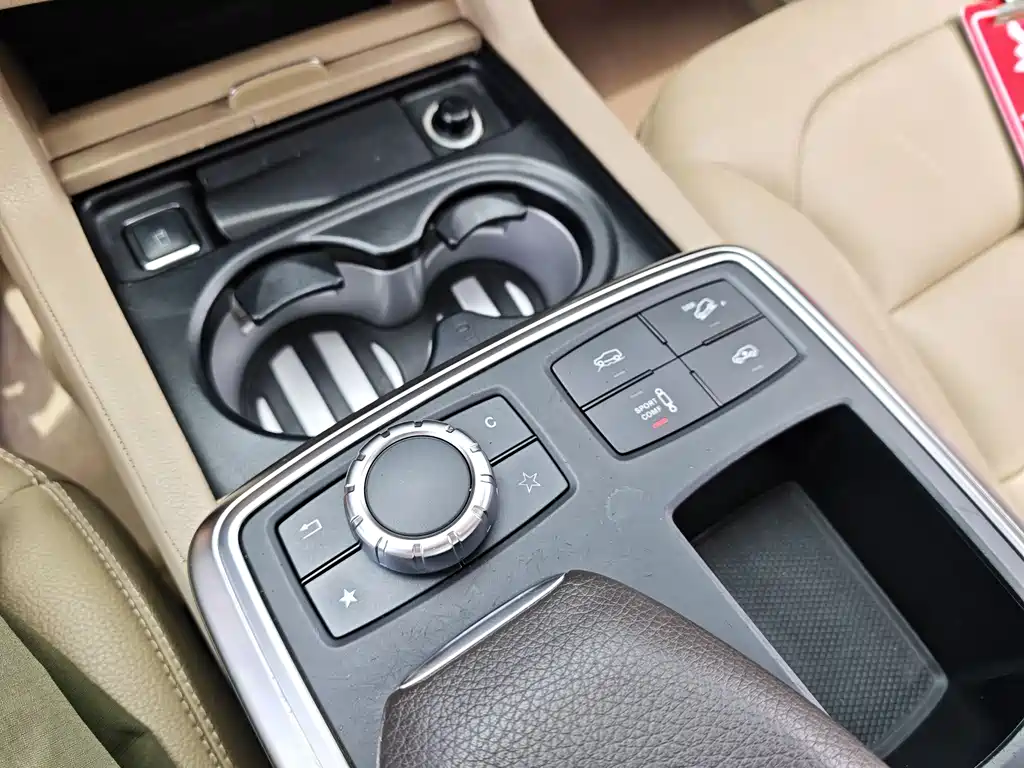 Mercedes-Benz M-Class 2012 — фото 11