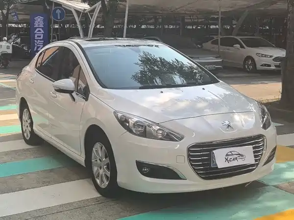 Peugeot 308 2015