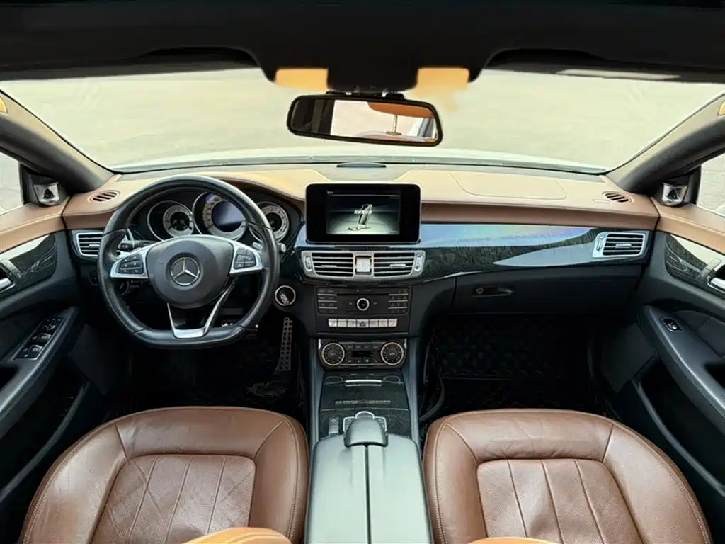 Mercedes-Benz CLS 2016 — фото 12