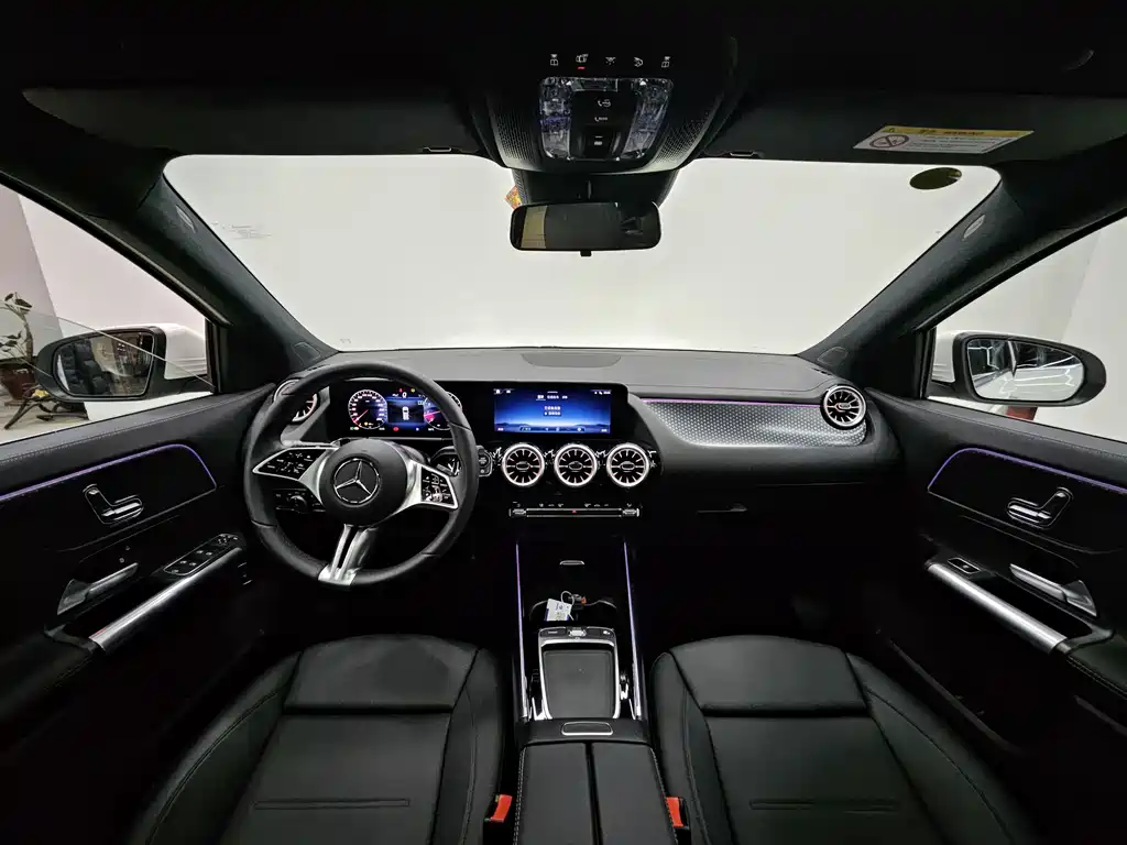 Mercedes-Benz GLA 2025 — фото 11
