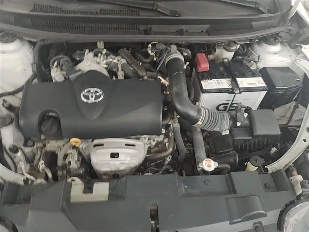 Toyota Yaris L 2022 — фото 20