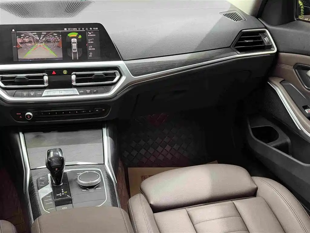 BMW 3 Series 2020 — фото 13