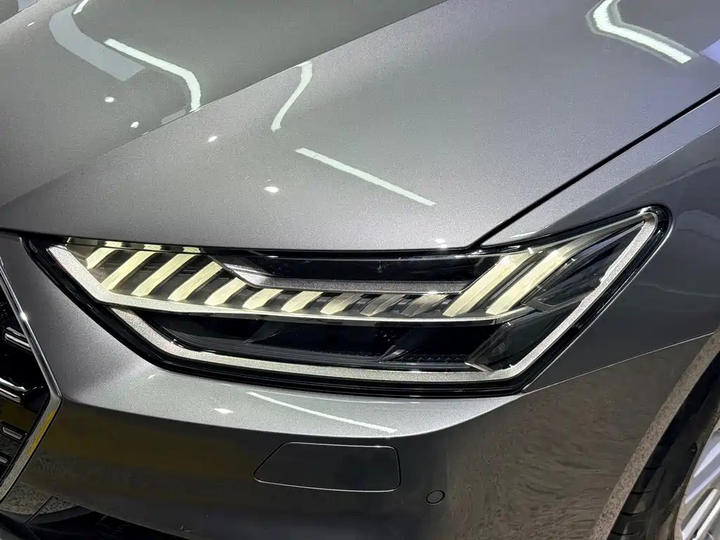 Audi A7L 2024 — фото 4