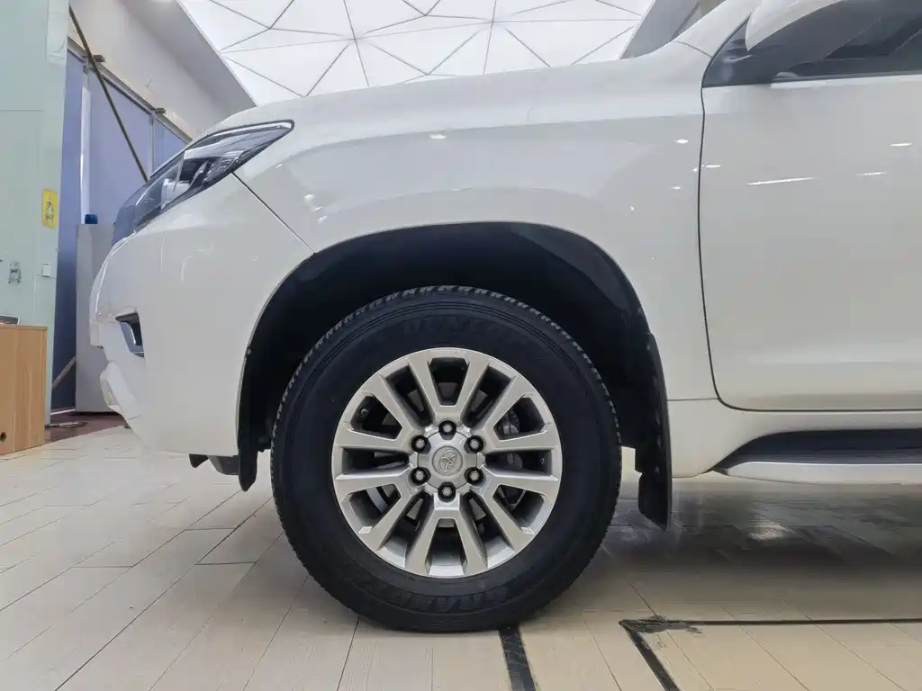 Toyota Prado 2020 — фото 13