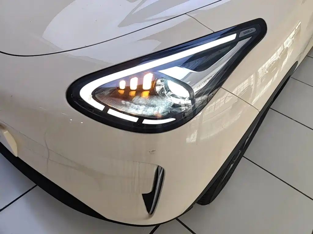 Geely Galaxy Starwish 2026 — фото 24