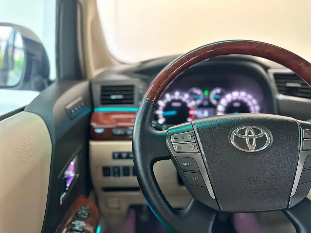 Toyota Alphard 2012 — фото 15