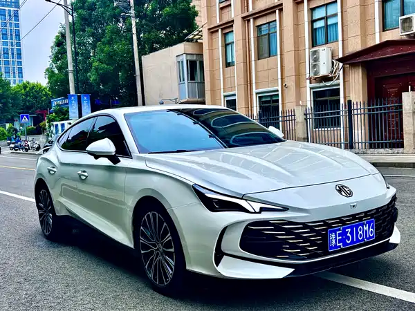 MG MG7 2023
