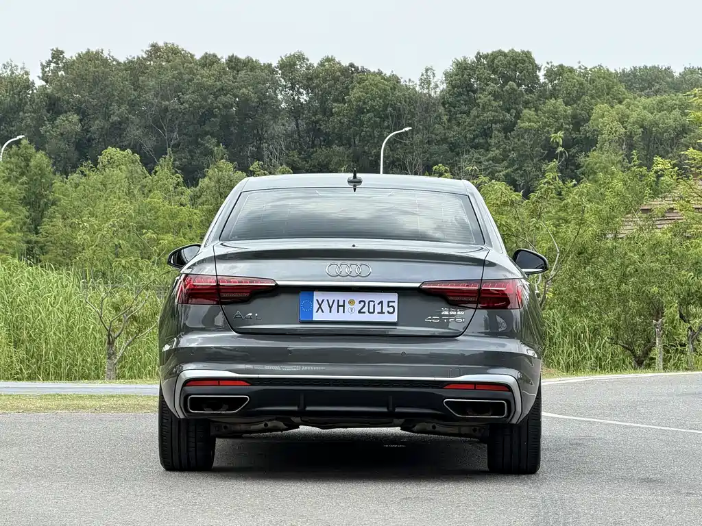 Audi A4L 2022 — фото 16