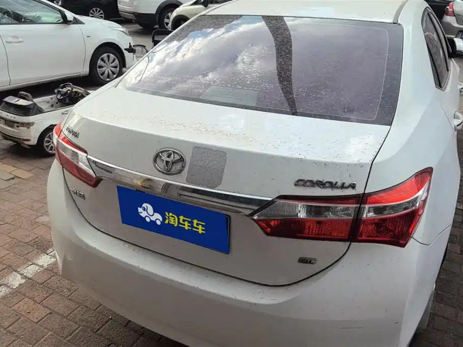 Toyota Corolla 2015 — фото 3